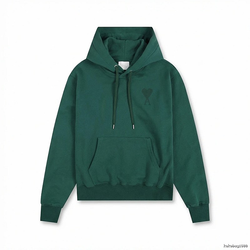 AMI's simple and loving style hoodie.