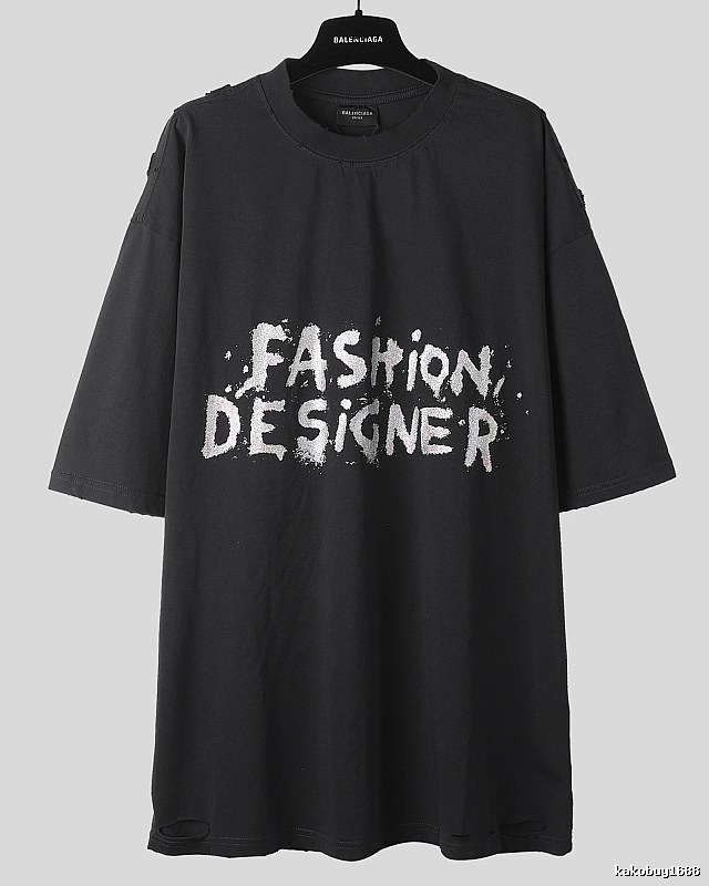 Balenciaga's trendy and cool black T-shirt