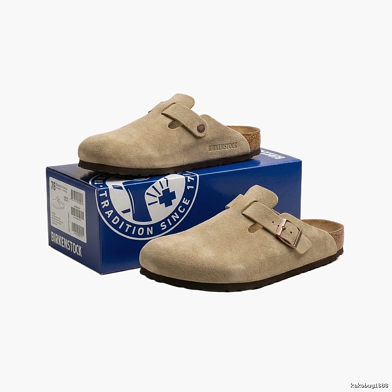 BIRKENSTOCK classic retro-style beige slippers