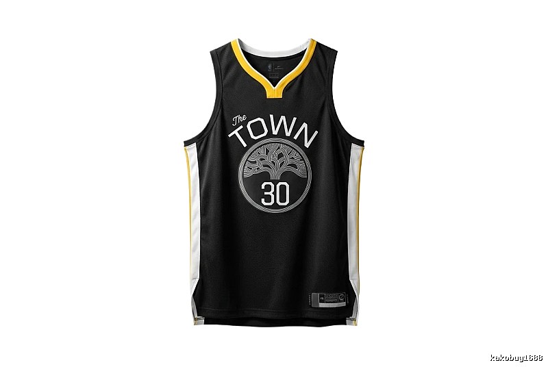 Black basketball uniforms of Curry The TOWN