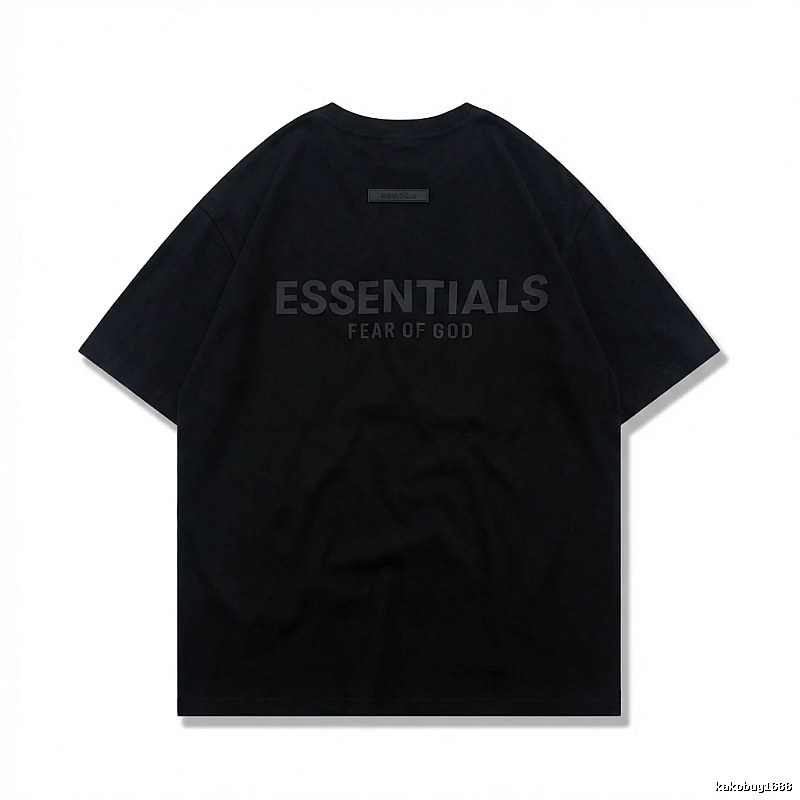 ESSENTIALS minimalist style black T-shirt