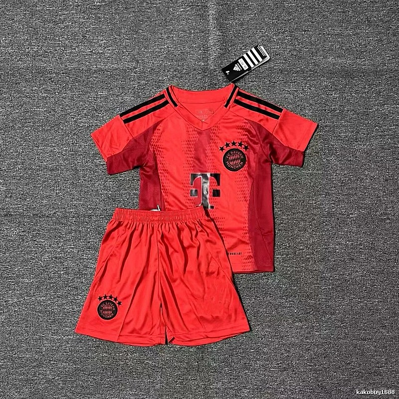 Germany Logo Detail Soccer jersey set White Germany Football with Relaxed Feel