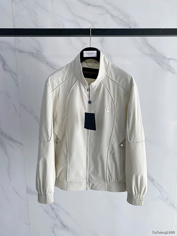 Light Jacket by Arc’teryx with Cream Zip Jacket with Small