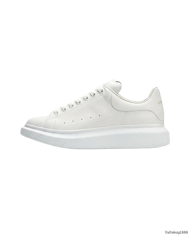 McQueen thick-soled casual small white shoes