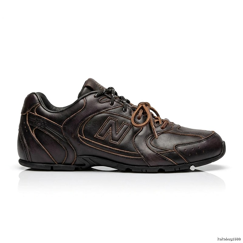 Miu Miu retro-style black sports shoes