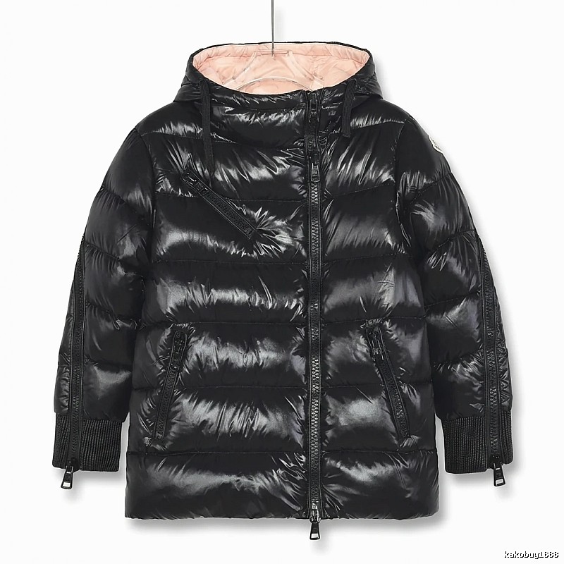 Moncler shiny and stylish black down jacket