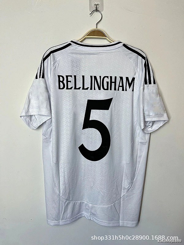 Real Madrid Classic Bellingham #5 soccer jersey White Real Madrid for Daily Styling