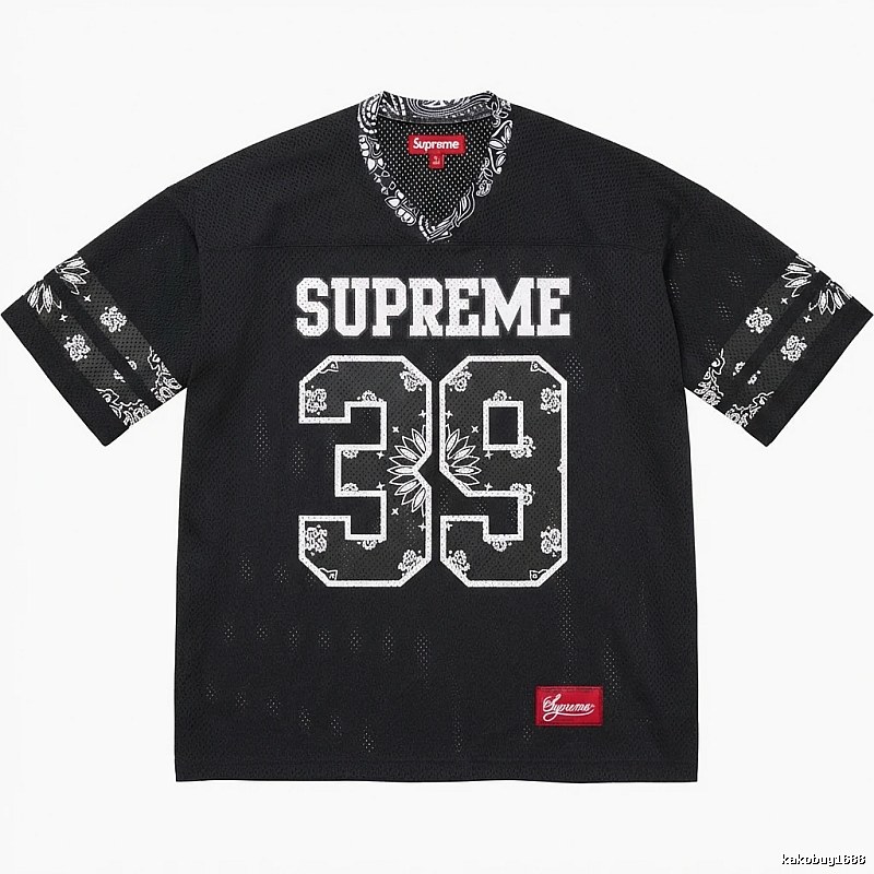 Supreme - printed sporty black T - shirt
