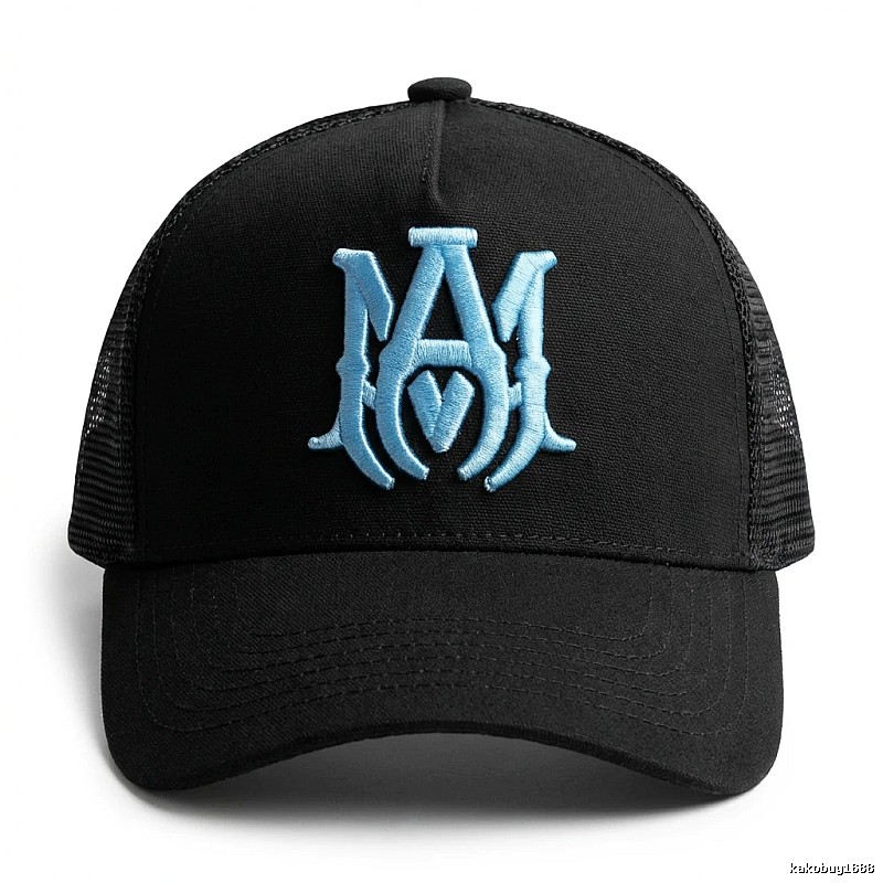 The classic black baseball cap of AMIRI.