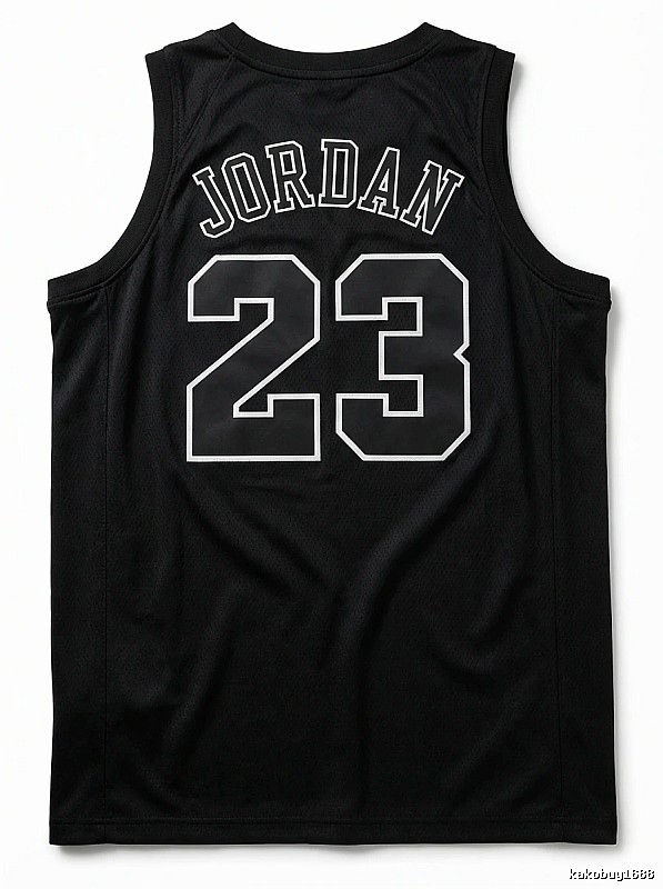 The No. 23 black vest of the Michael Jordan.